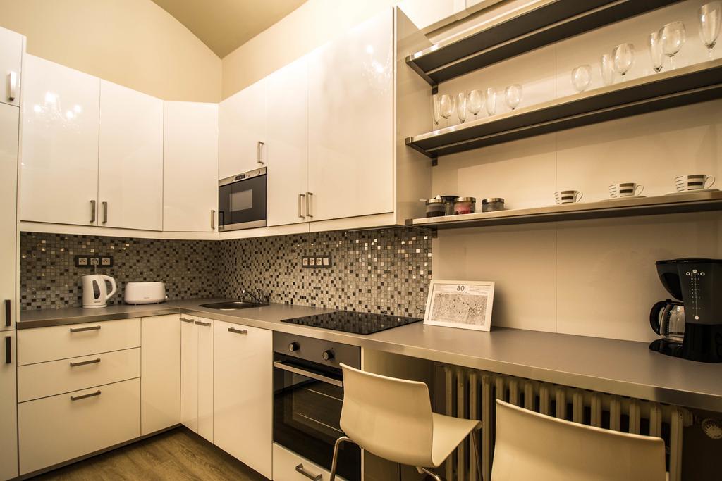 4Bdr Historical Spirit Apt By Ruterra Praga Esterno foto